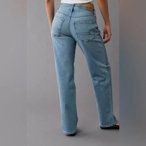 AE Strigid Low-Rise Ex-Boyfriend Jean - Picture 2 of 16